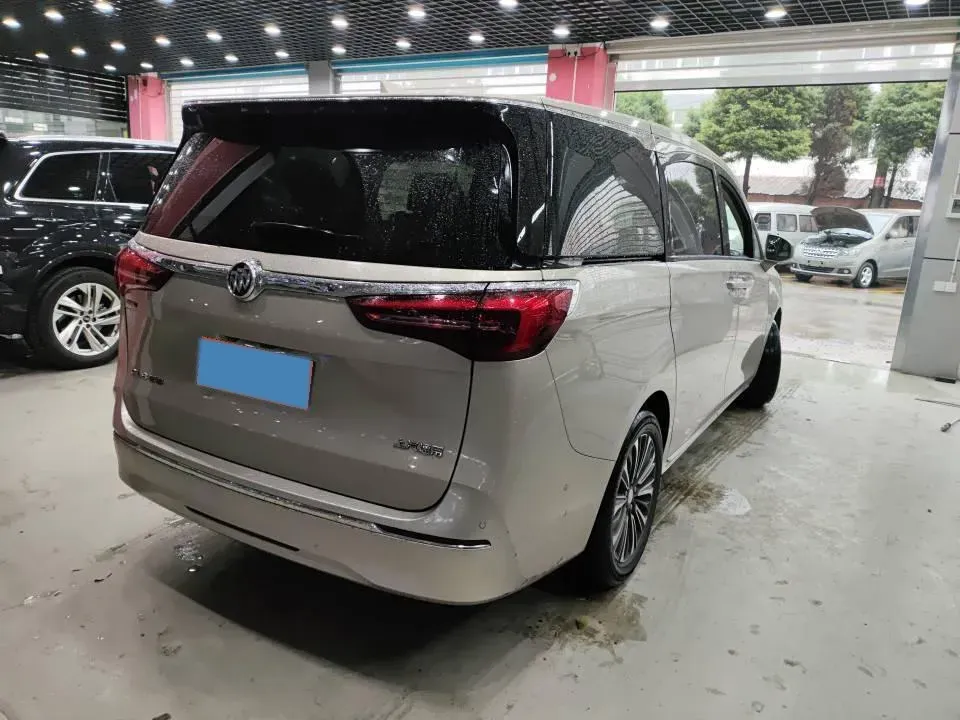 2022 Buick GL8 2.0T 237HP L4 9AT,autocango,china used car exporter,china ev exporter,chinese used car exporter,chinese used ev exporter