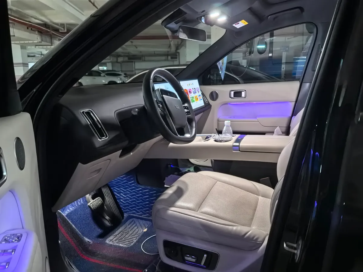 2022 Li L9 Range Extended 154HP REEV 42.6KWH,autocango,china used car exporter,china ev exporter,chinese used car exporter,chinese used ev exporter