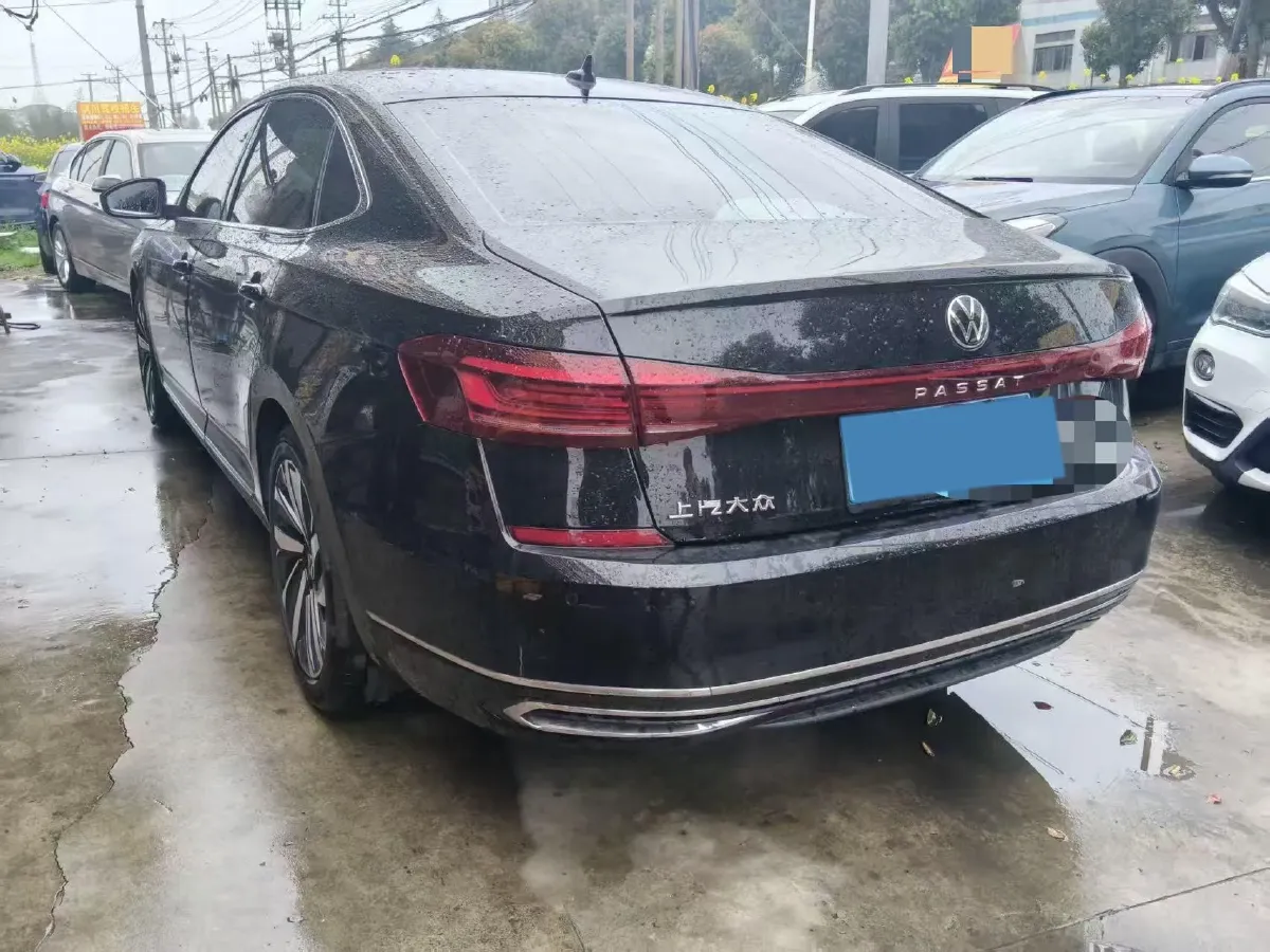 2025 Volkswagen Passat 2.0T 220HP L4 7DCT,autocango,china used car exporter,china ev exporter,chinese used car exporter,chinese used ev exporter