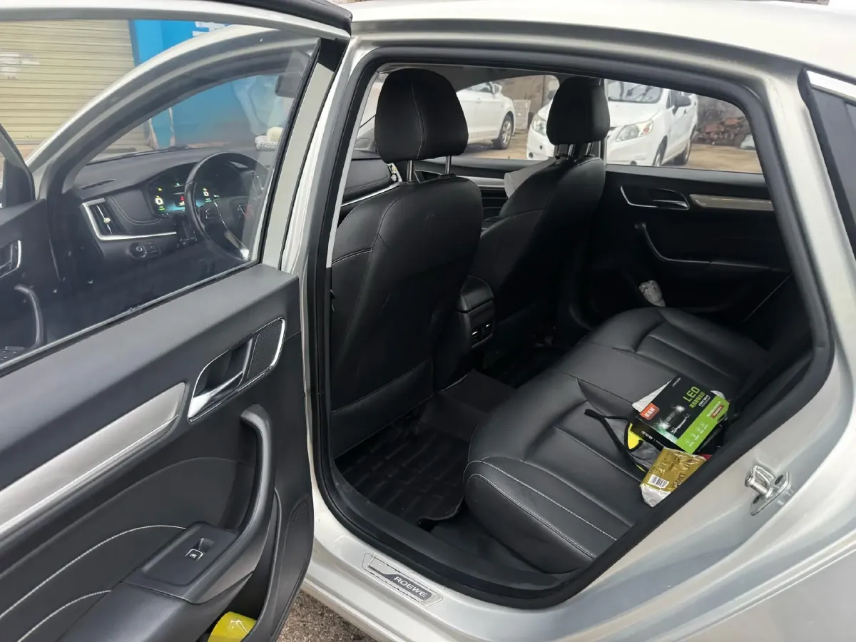 2017 Roewe i6 1.0T 125HP L3 2AT PHEV,autocango,china used car exporter,china ev exporter,chinese used car exporter,chinese used ev exporter