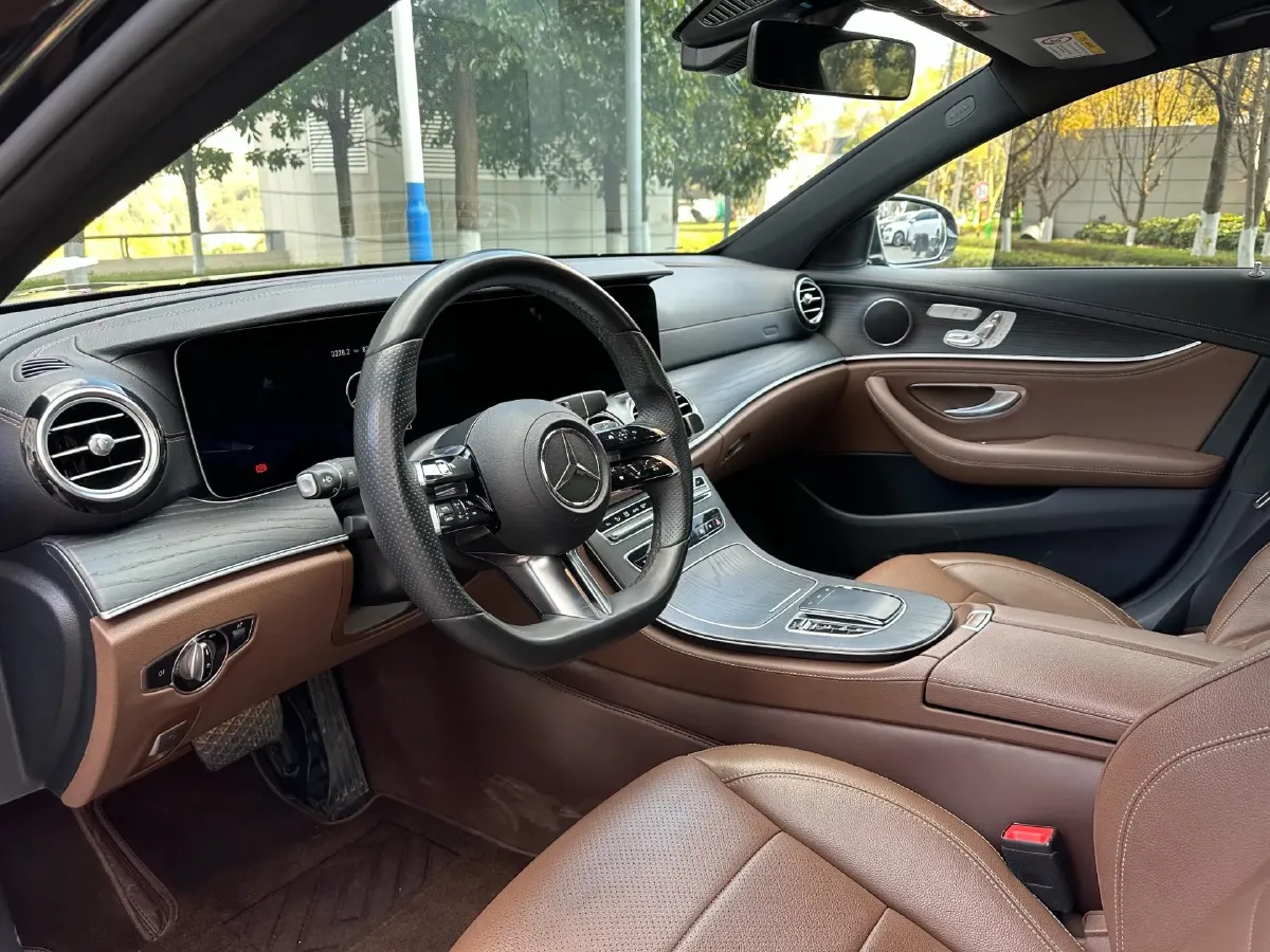 2021 Mercedes-Benz E Class 2.0T 258HP L4 9AT,autocango,china used car exporter,china ev exporter,chinese used car exporter,chinese used ev exporter