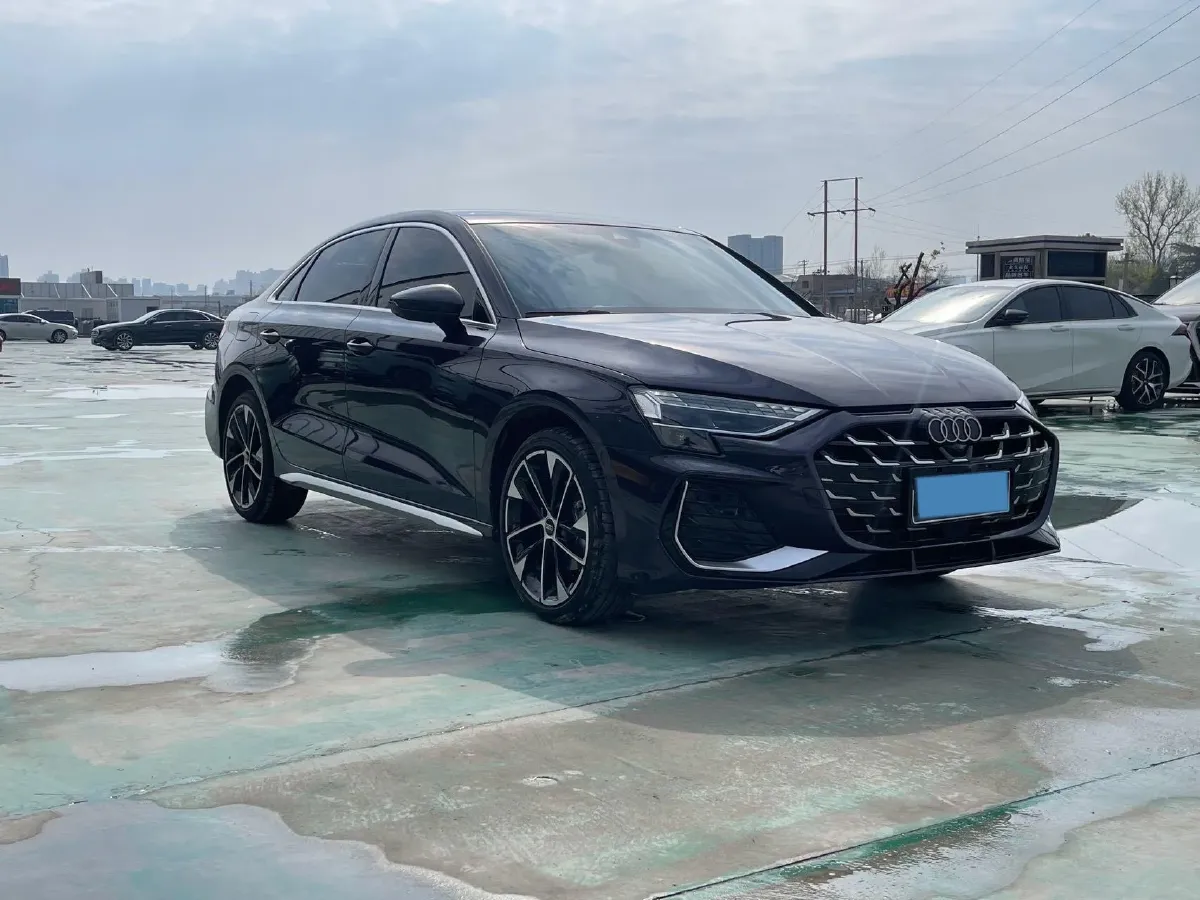 2025 Audi A3 1.5T 160HP L4 7DCT,autocango,china used car exporter,china ev exporter,chinese used car exporter,chinese used ev exporter
