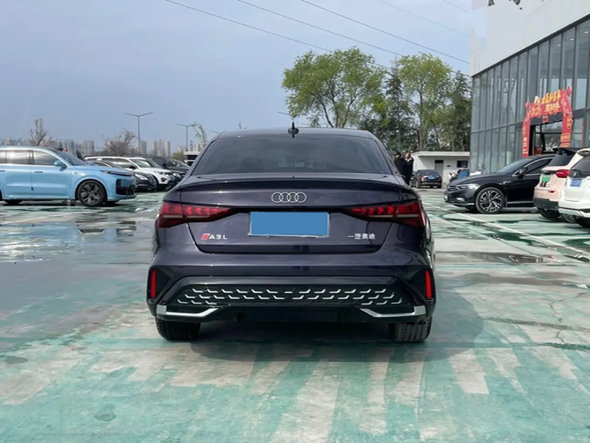2025 Audi A3 1.5T 160HP L4 7DCT,autocango,china used car exporter,china ev exporter,chinese used car exporter,chinese used ev exporter