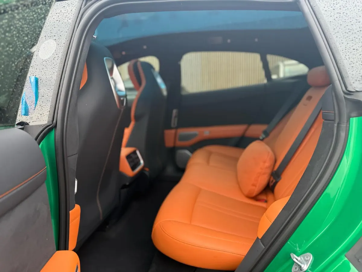 2025 MI YU7 BEV 101.7KWH,autocango,china used car exporter,china ev exporter,chinese used car exporter,chinese used ev exporter