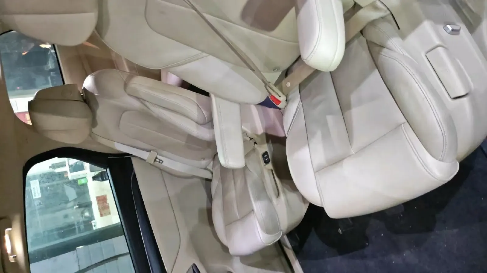 2022 Buick GL8 2.0T 237HP L4 9AT,autocango,china used car exporter,china ev exporter,chinese used car exporter,chinese used ev exporter