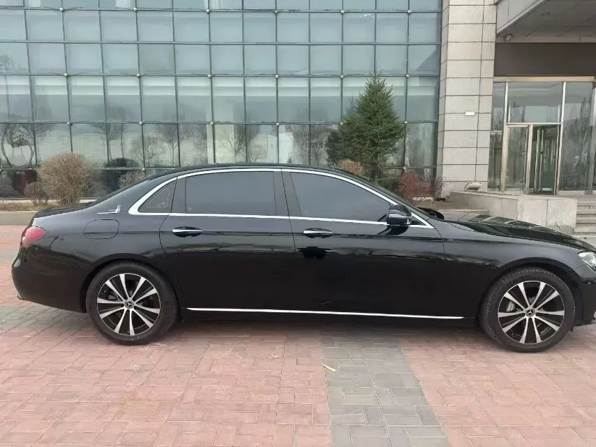 2023 Mercedes-Benz E Class 2.0T 211HP L4 9AT PHEV 25.4KWH,autocango,china used car exporter,china ev exporter,chinese used car exporter,chinese used ev exporter