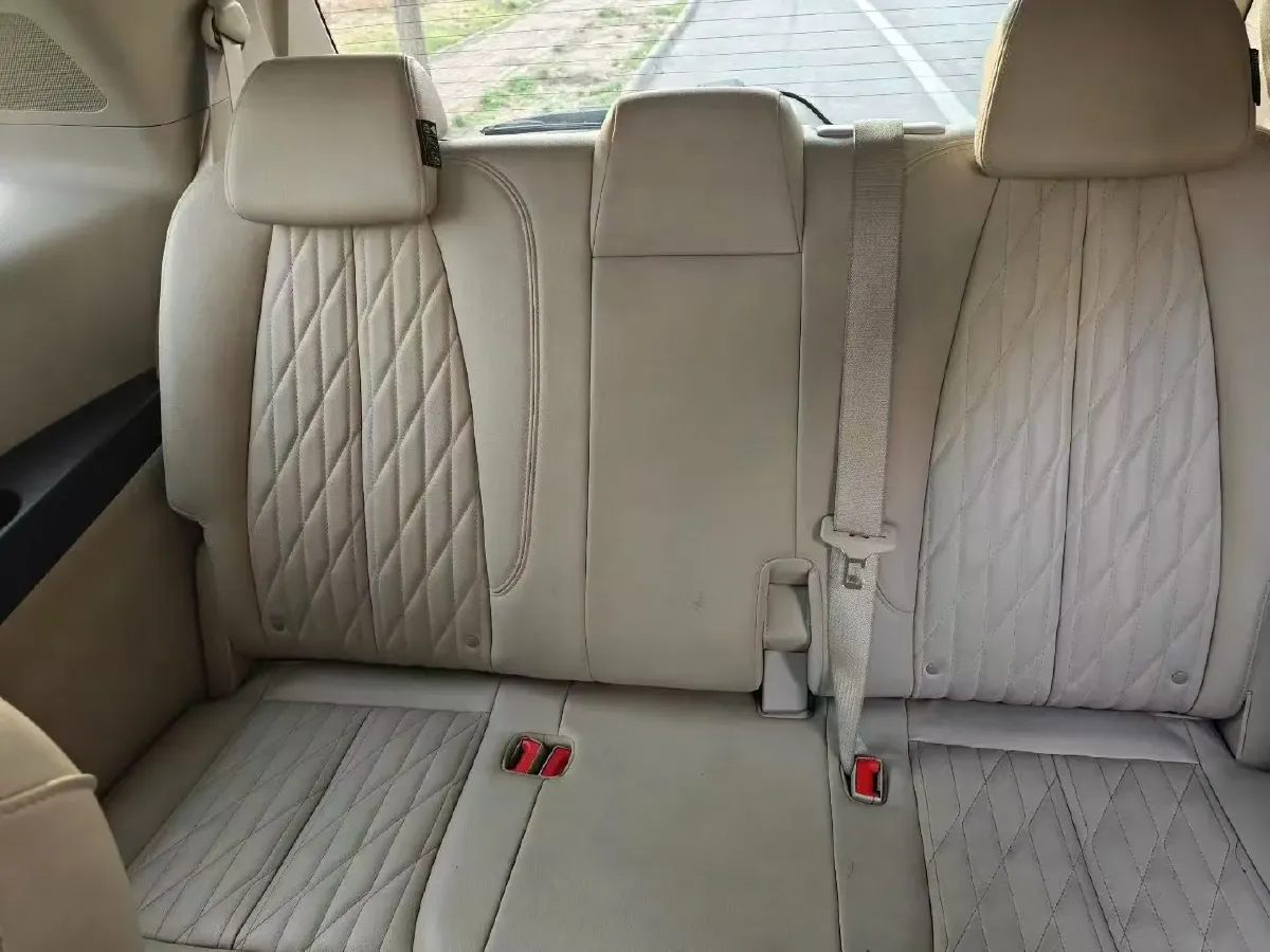 2021 Buick GL8 2.0T 237HP L4 9AT,autocango,china used car exporter,china ev exporter,chinese used car exporter,chinese used ev exporter