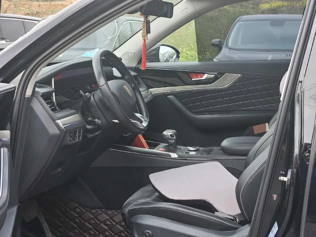 2019 HongQi HS5 2.0T 224HP L4 6AT,autocango,china used car exporter,china ev exporter,chinese used car exporter,chinese used ev exporter