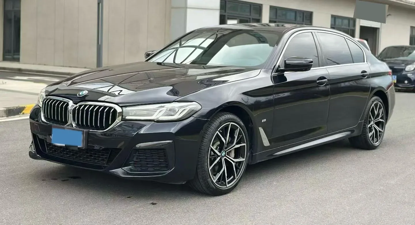 2023 BMW 5 Series 2.0T 245HP L4 8AT,autocango,china used car exporter,china ev exporter,chinese used car exporter,chinese used ev exporter