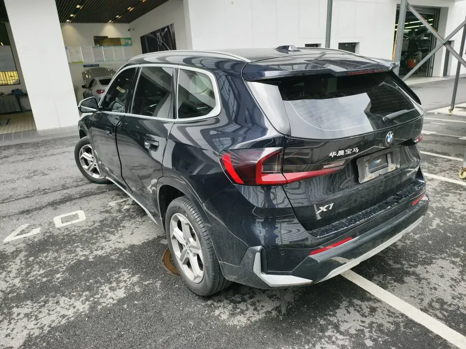 2023 BMW X1 1.5T 156HP L3 7DCT,autocango,china used car exporter,china ev exporter,chinese used car exporter,chinese used ev exporter