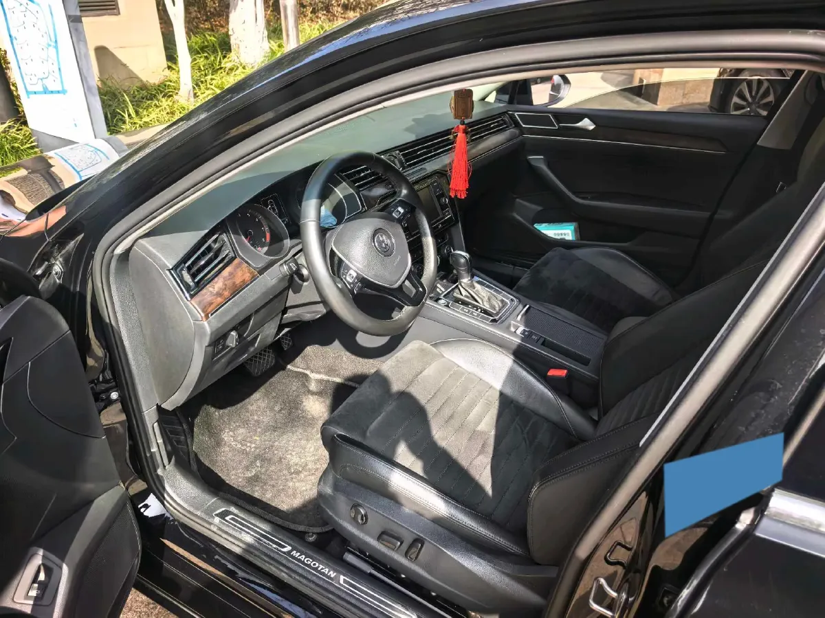 2018 Volkswagen Magotan 1.8T 180HP L4 7DCT,autocango,china used car exporter,china ev exporter,chinese used car exporter,chinese used ev exporter