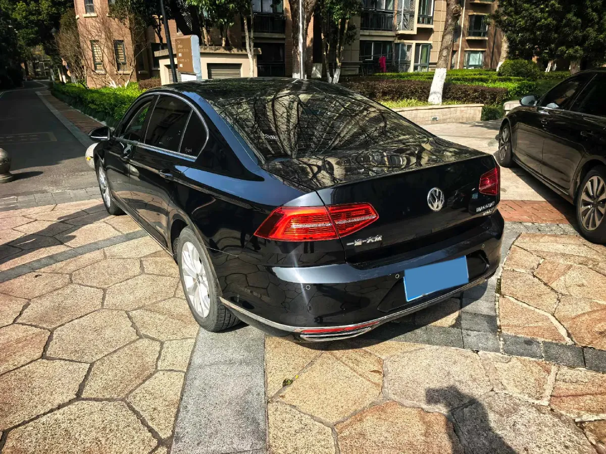 2018 Volkswagen Magotan 1.8T 180HP L4 7DCT,autocango,china used car exporter,china ev exporter,chinese used car exporter,chinese used ev exporter