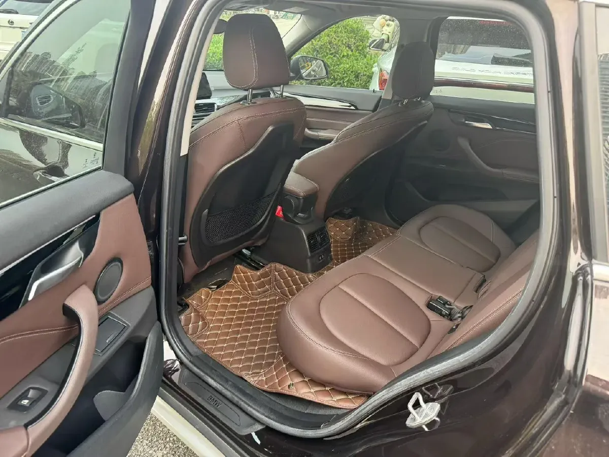 2020 BMW X1 1.5T 140HP L3 7DCT,autocango,china used car exporter,china ev exporter,chinese used car exporter,chinese used ev exporter