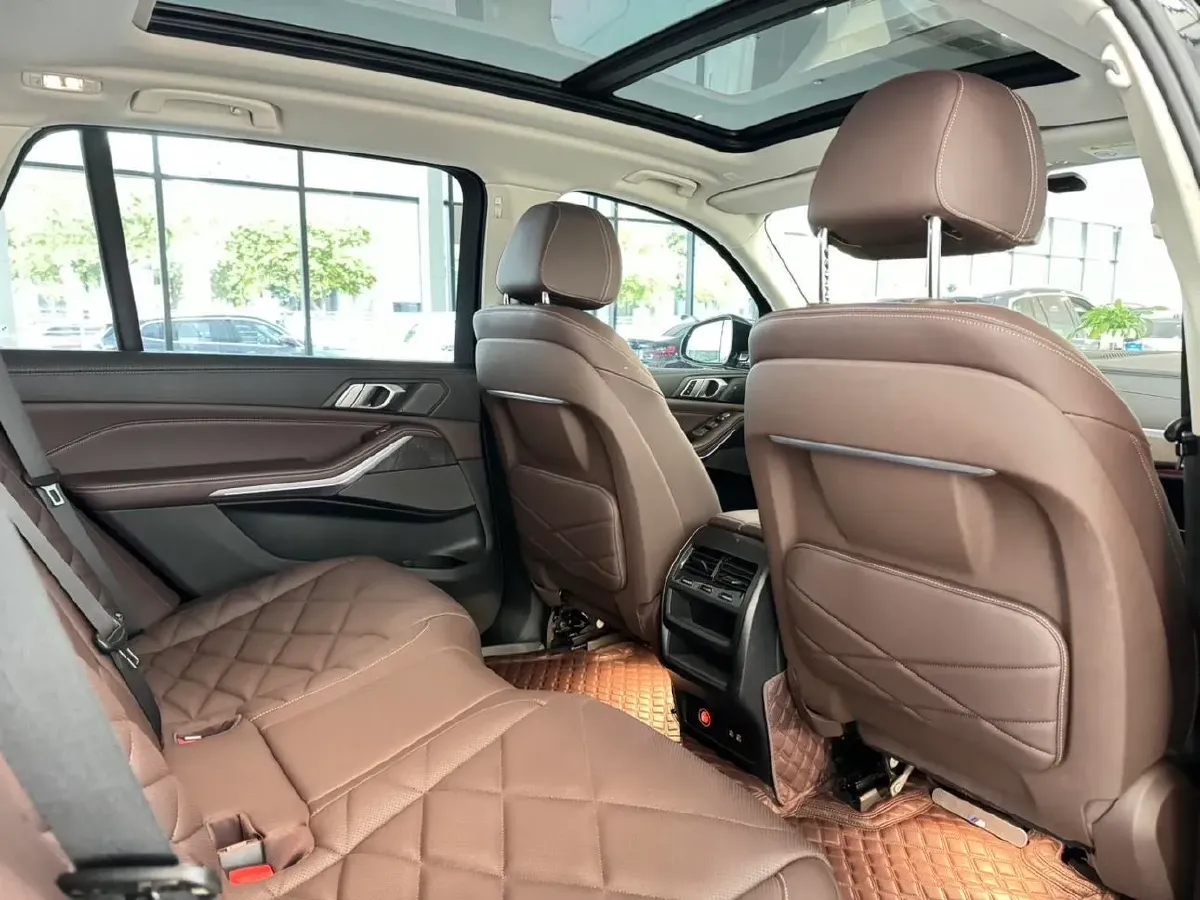 2022 BMW X5 3.0T 333HP L6 8AT,autocango,china used car exporter,china ev exporter,chinese used car exporter,chinese used ev exporter