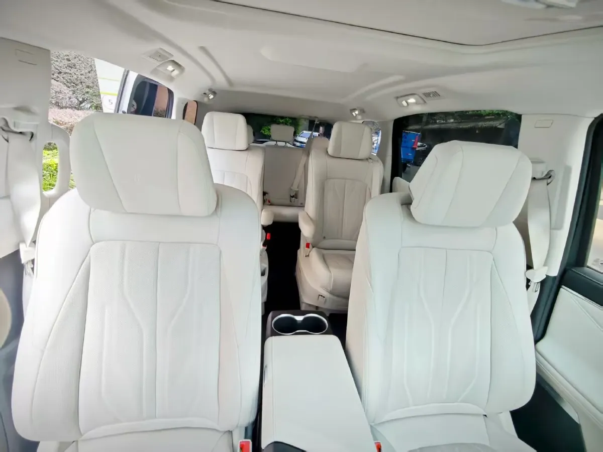 2024 Buick GL8 1.5T 180HP L4 2DHT PHEV 24.4KWH,autocango,china used car exporter,china ev exporter,chinese used car exporter,chinese used ev exporter