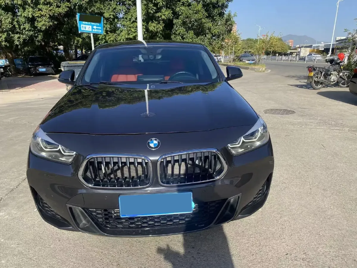 2022 BMW X2 2.0T 192HP L4 7DCT,autocango,china used car exporter,china ev exporter,chinese used car exporter,chinese used ev exporter