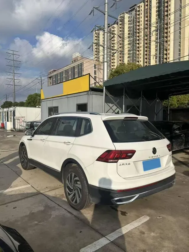 2023 Volkswagen Tiguan L 1.5T 160HP L4 7DCT,autocango,china used car exporter,china ev exporter,chinese used car exporter,chinese used ev exporter