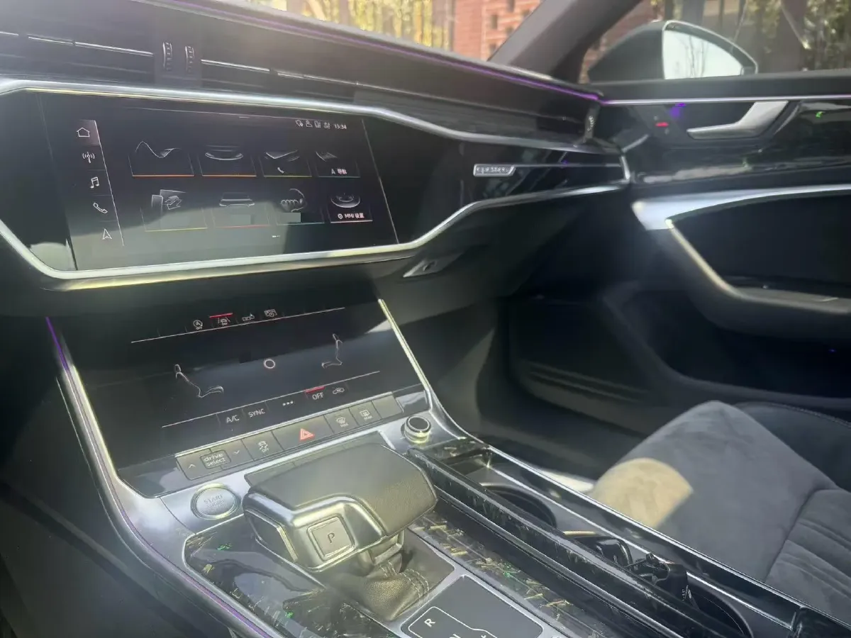 2019 Mercedes-Benz E Class 1.5T 184HP L4 9AT,autocango,china used car exporter,china ev exporter,chinese used car exporter,chinese used ev exporter