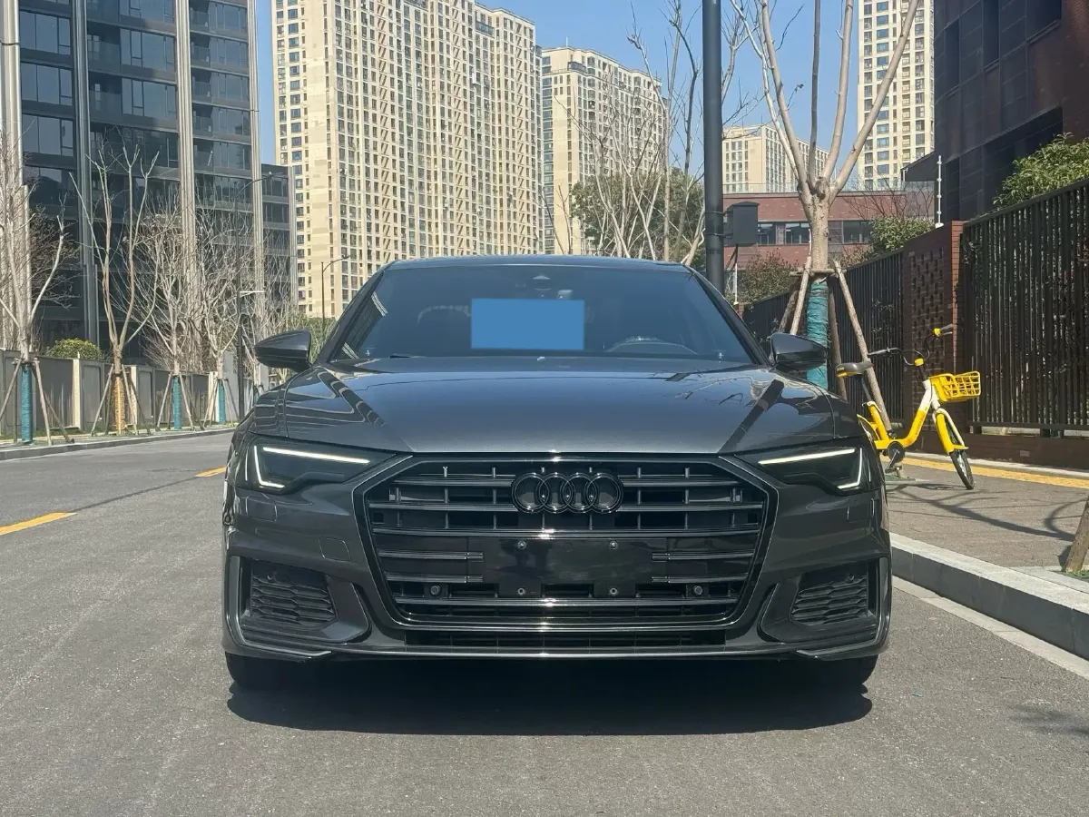 2019 Mercedes-Benz E Class 1.5T 184HP L4 9AT,autocango,china used car exporter,china ev exporter,chinese used car exporter,chinese used ev exporter
