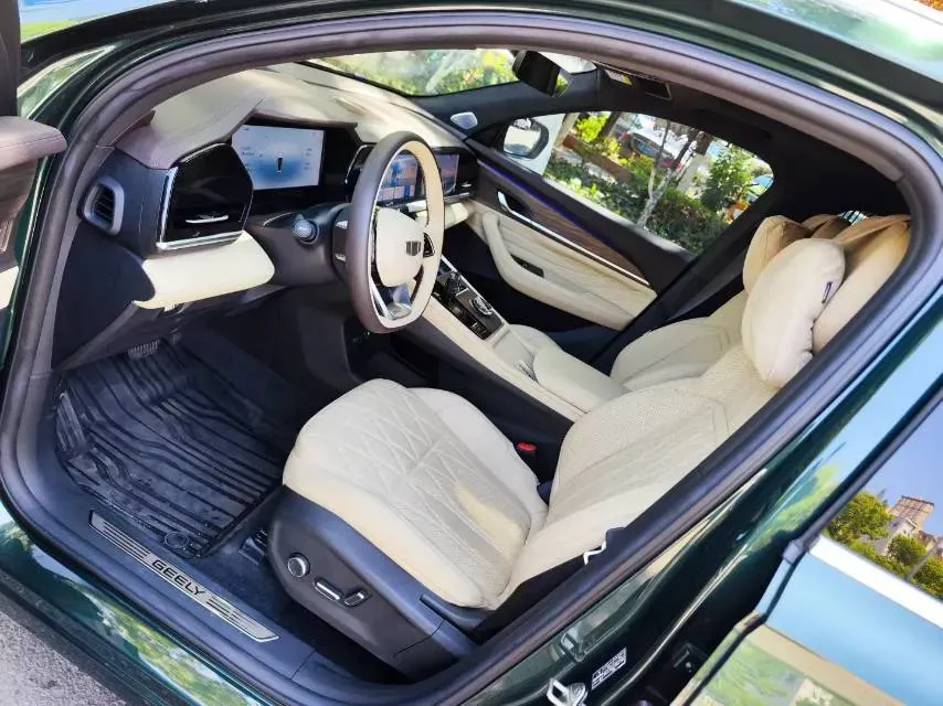 2025 Geely Monjaro 2.0T 238HP L4 8AT,autocango,china used car exporter,china ev exporter,chinese used car exporter,chinese used ev exporter