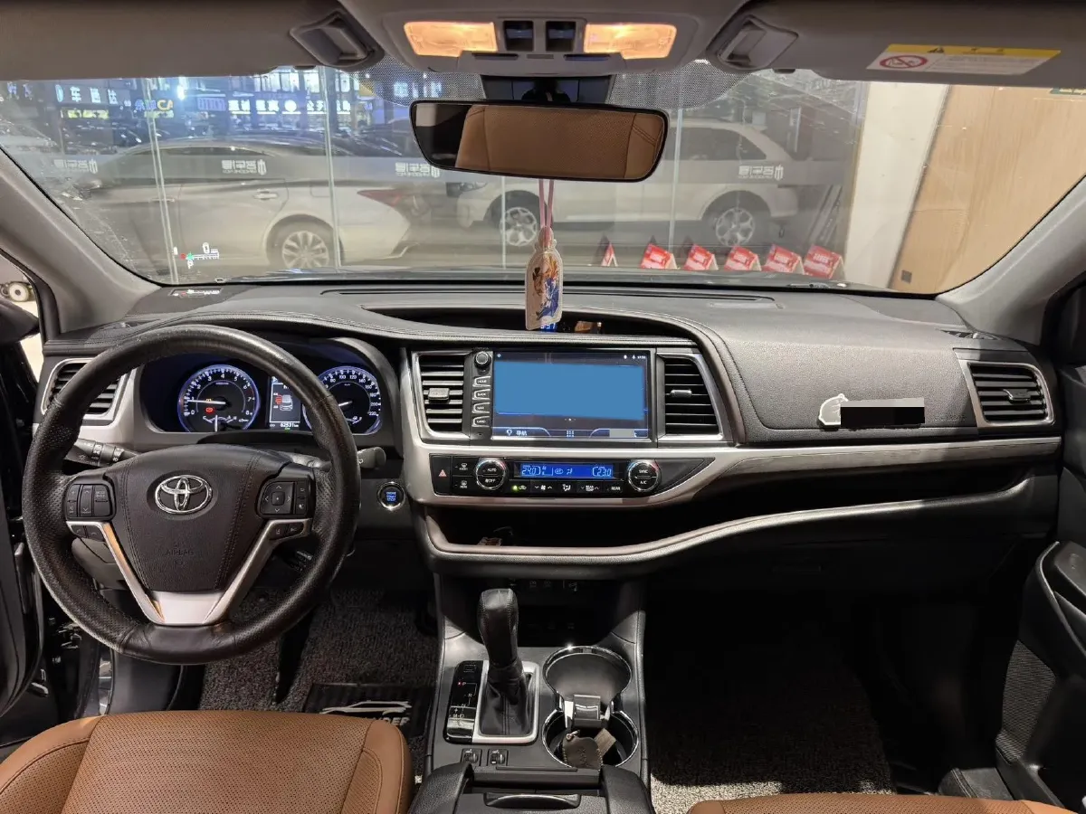 2019 HanTeng V7 1.5T 156HP L4 6AT,autocango,china used car exporter,china ev exporter,chinese used car exporter,chinese used ev exporter