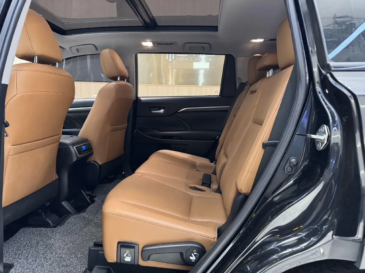 2019 HanTeng V7 1.5T 156HP L4 6AT,autocango,china used car exporter,china ev exporter,chinese used car exporter,chinese used ev exporter