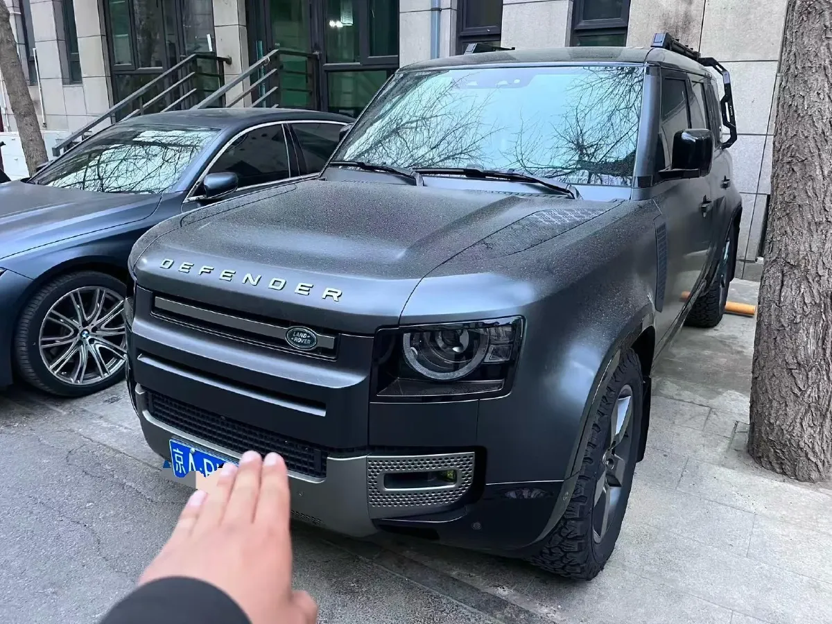 2024 Land Rover Defender 3.0T 400HP L6 8AT,autocango,china used car exporter,china ev exporter,chinese used car exporter,chinese used ev exporter