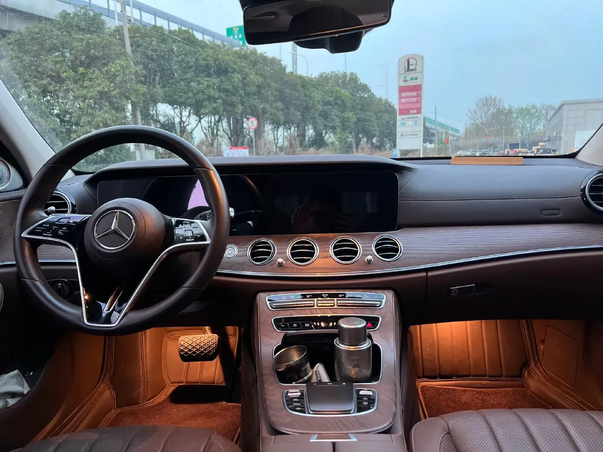 2021 Mercedes-Benz E Class 2.0T 258HP L4 9AT,autocango,china used car exporter,china ev exporter,chinese used car exporter,chinese used ev exporter