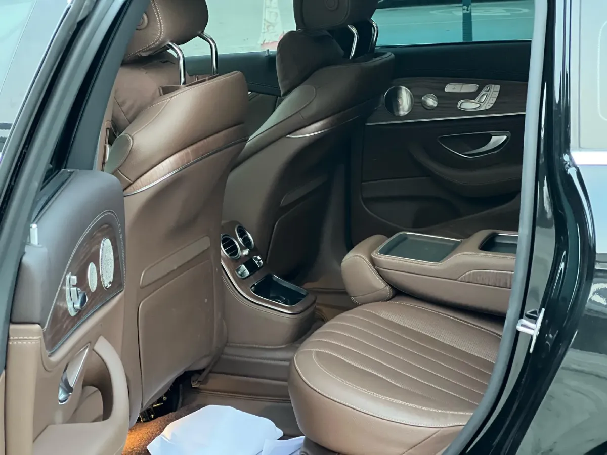 2021 Mercedes-Benz E Class 2.0T 258HP L4 9AT,autocango,china used car exporter,china ev exporter,chinese used car exporter,chinese used ev exporter