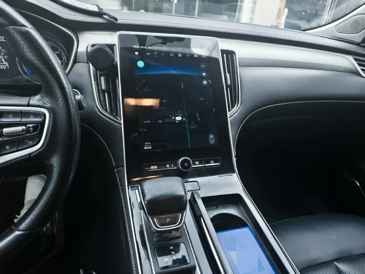 2020 Roewe i6 MAX 1.5T 169HP L4 AMT PHEV,autocango,china used car exporter,china ev exporter,chinese used car exporter,chinese used ev exporter