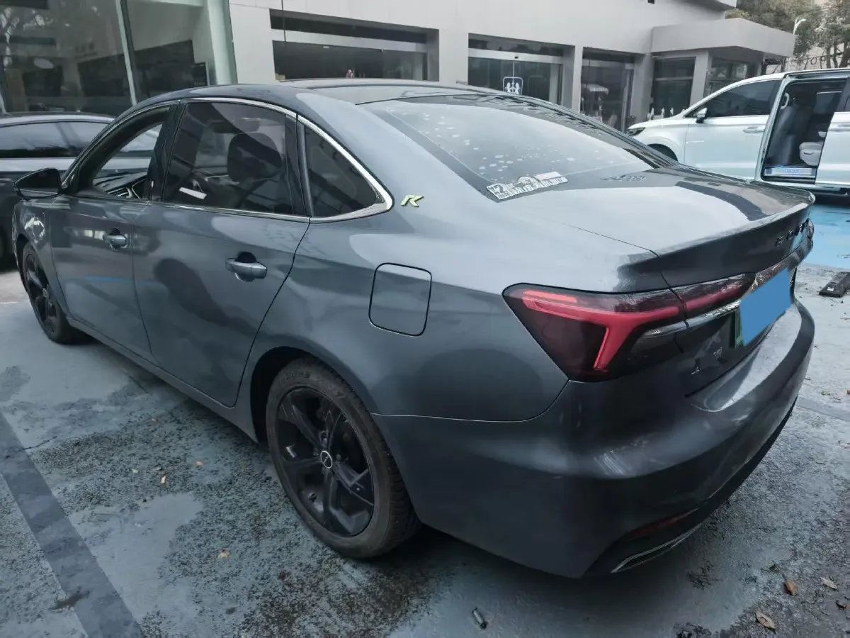 2020 Roewe i6 MAX 1.5T 169HP L4 AMT PHEV,autocango,china used car exporter,china ev exporter,chinese used car exporter,chinese used ev exporter