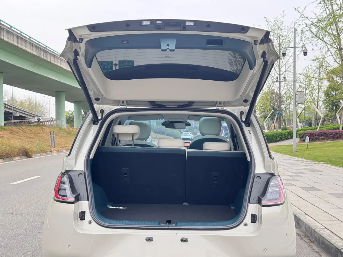 2023 BaoJun Cloud BEV 50.6KWH,autocango,china used car exporter,china ev exporter,chinese used car exporter,chinese used ev exporter