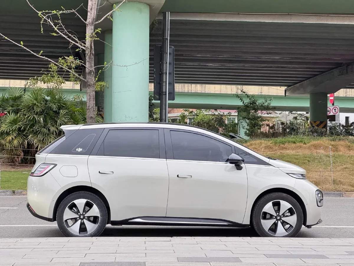 2023 BaoJun Cloud BEV 50.6KWH,autocango,china used car exporter,china ev exporter,chinese used car exporter,chinese used ev exporter