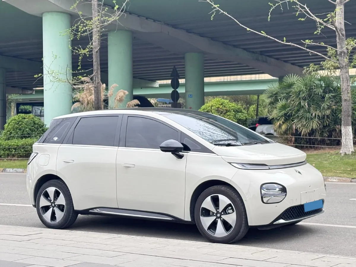 2023 BaoJun Cloud BEV 50.6KWH,autocango,china used car exporter,china ev exporter,chinese used car exporter,chinese used ev exporter