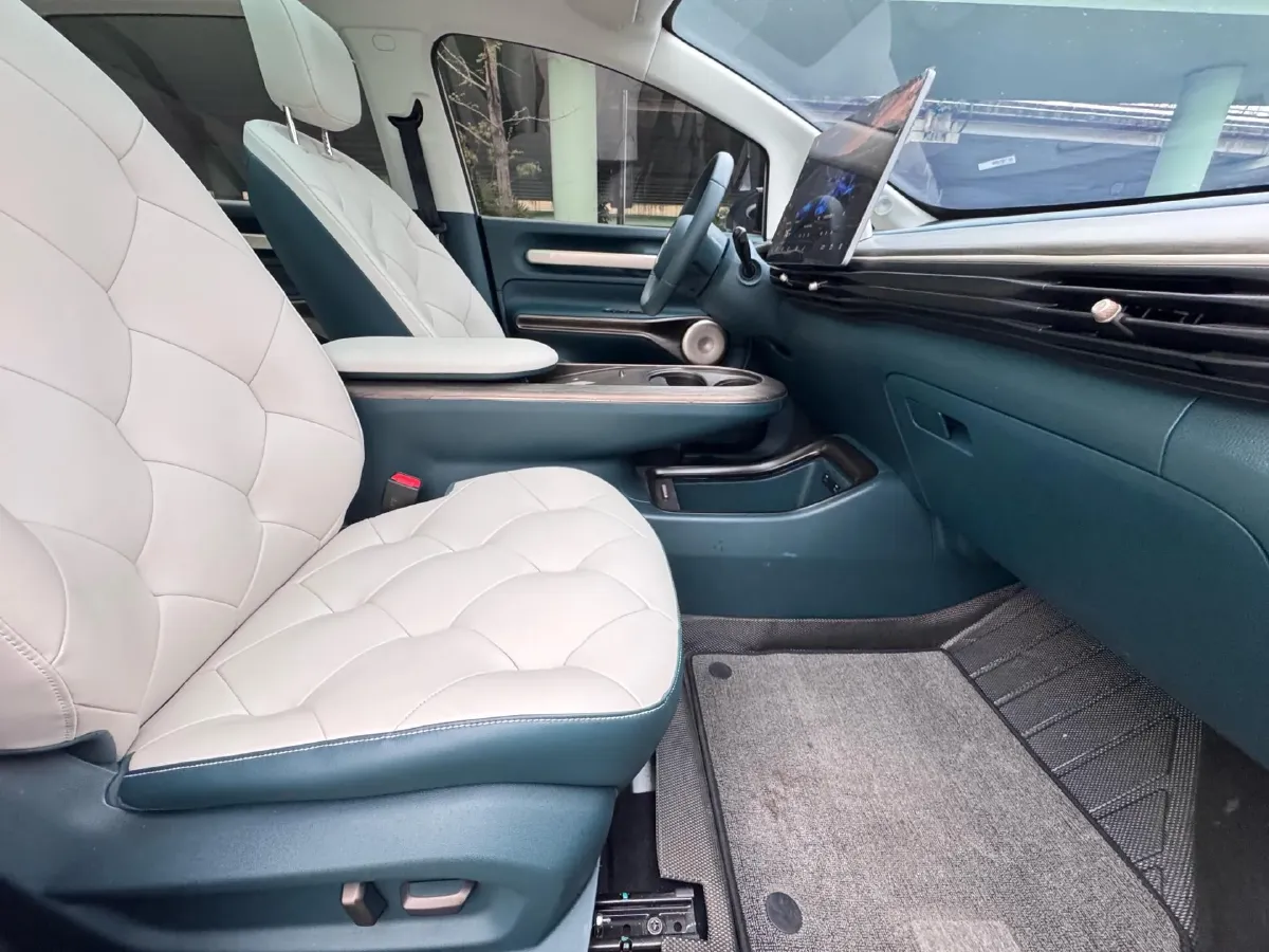 2023 BaoJun Cloud BEV 50.6KWH,autocango,china used car exporter,china ev exporter,chinese used car exporter,chinese used ev exporter