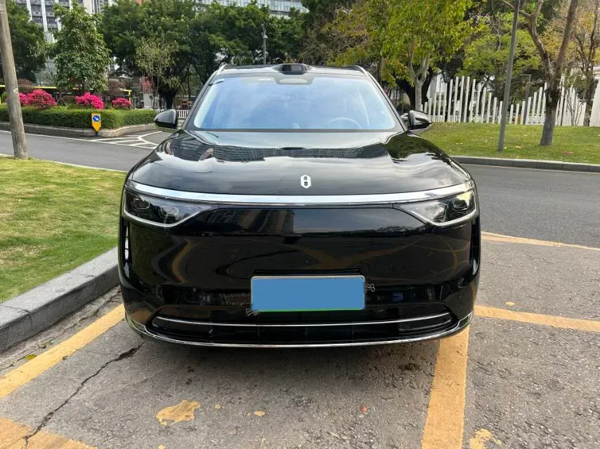 2025 AITO AITO M8 REEV 160HP REEV 53.4KWH,autocango,china used car exporter,china ev exporter,chinese used car exporter,chinese used ev exporter