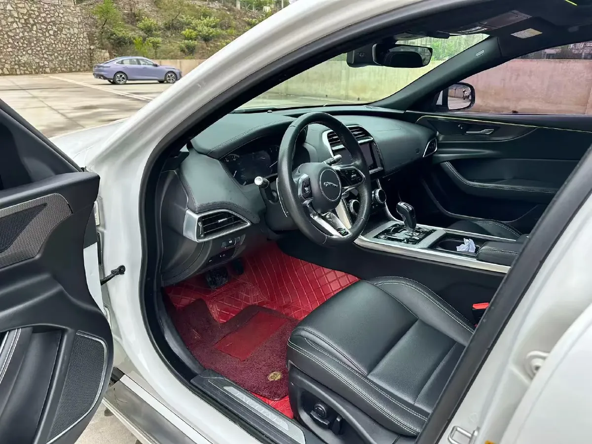 2020 Jaguar XEL 2.0T 200HP L4 8AT,autocango,china used car exporter,china ev exporter,chinese used car exporter,chinese used ev exporter