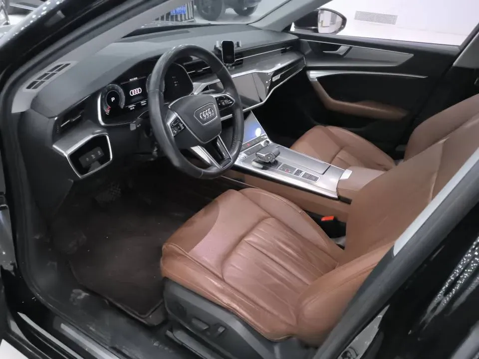 2019 Audi A6L 2.0T 190HP L4 7DCT,autocango,china used car exporter,china ev exporter,chinese used car exporter,chinese used ev exporter