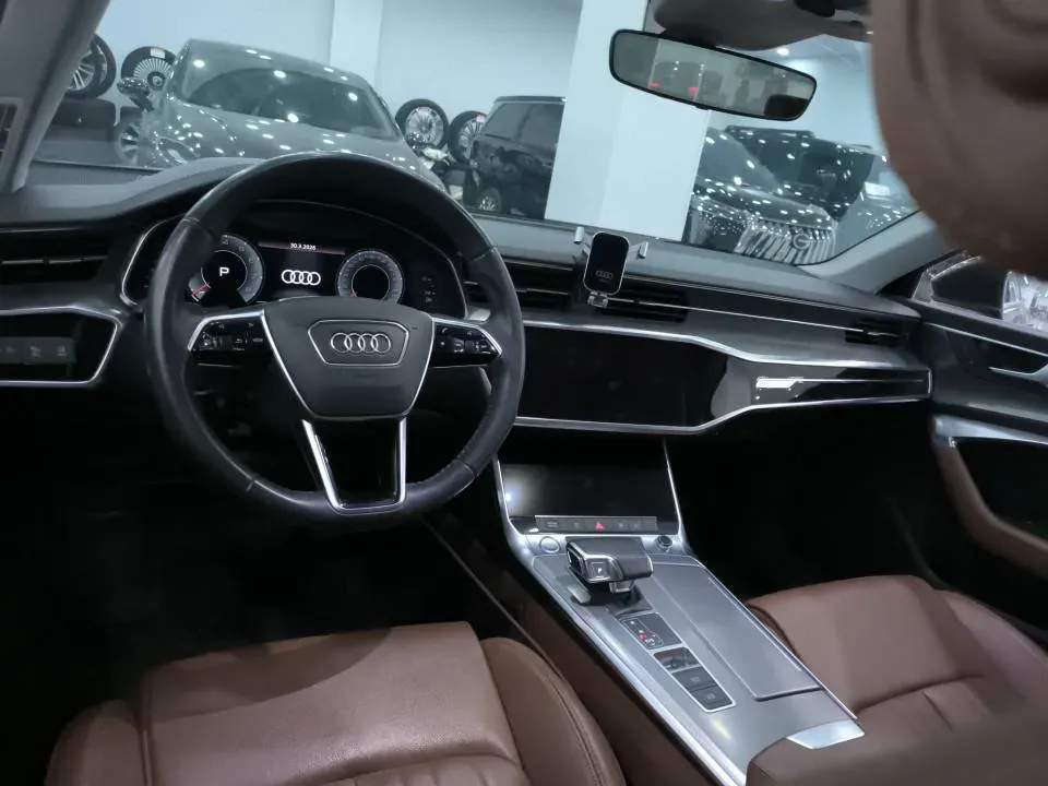 2019 Audi A6L 2.0T 190HP L4 7DCT,autocango,china used car exporter,china ev exporter,chinese used car exporter,chinese used ev exporter