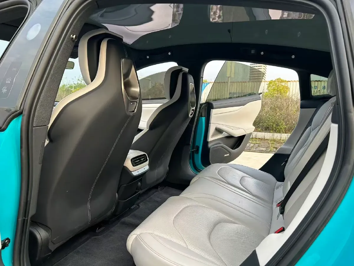 2024 MI SU7 BEV 73.6KWH,autocango,china used car exporter,china ev exporter,chinese used car exporter,chinese used ev exporter