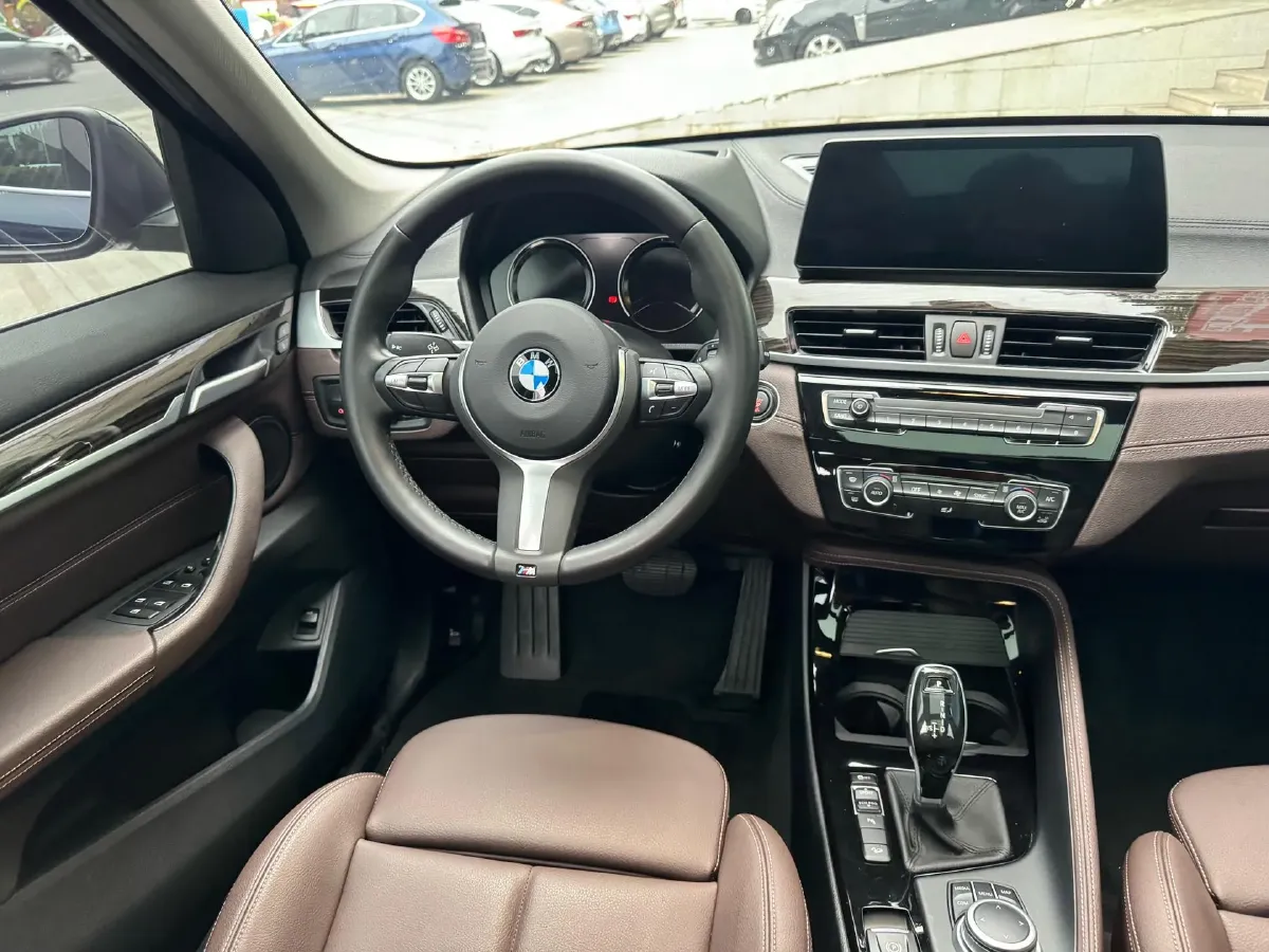 2021 BMW X1 2.0T 192HP L4 8AT,autocango,china used car exporter,china ev exporter,chinese used car exporter,chinese used ev exporter
