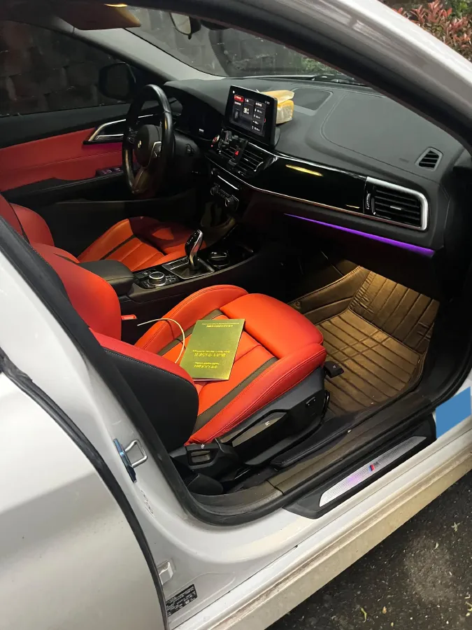 2021 BMW 1 Series 2.0T 192HP L4 7DCT,autocango,china used car exporter,china ev exporter,chinese used car exporter,chinese used ev exporter