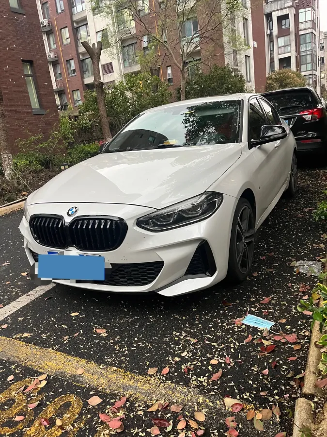 2021 BMW 1 Series 2.0T 192HP L4 7DCT,autocango,china used car exporter,china ev exporter,chinese used car exporter,chinese used ev exporter