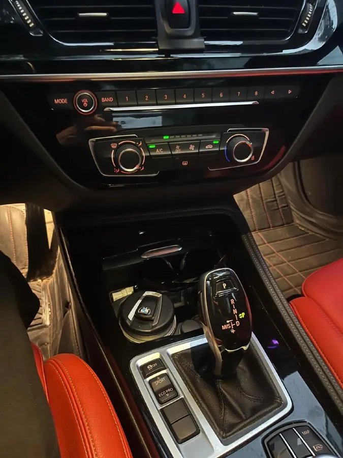 2021 BMW 1 Series 2.0T 192HP L4 7DCT,autocango,china used car exporter,china ev exporter,chinese used car exporter,chinese used ev exporter