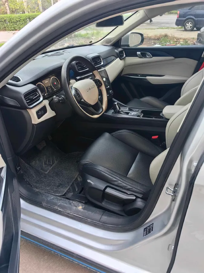 2019 LYNK&CO 02 2.0T 190HP L4 6AT,autocango,china used car exporter,china ev exporter,chinese used car exporter,chinese used ev exporter