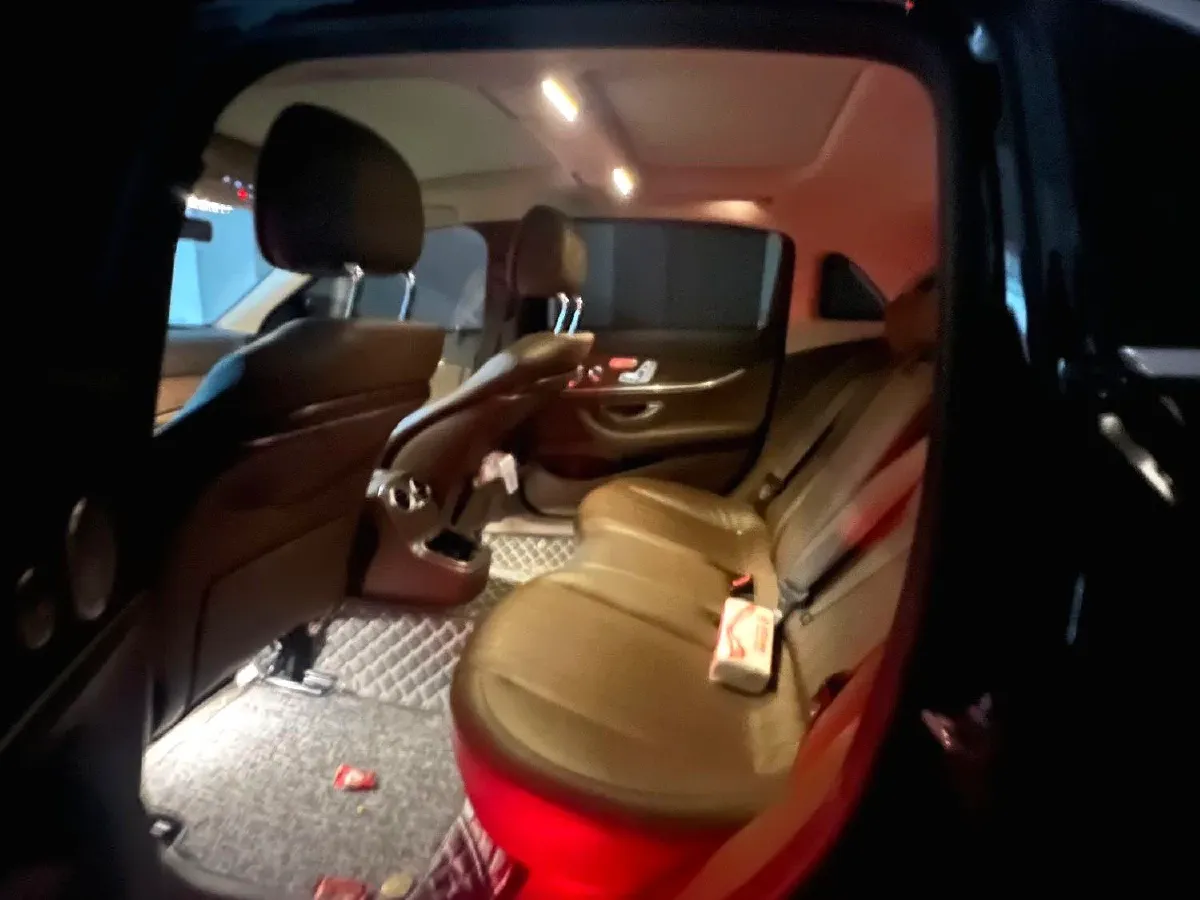 2023 Mercedes-Benz E Class 2.0T 258HP L4 9AT,autocango,china used car exporter,china ev exporter,chinese used car exporter,chinese used ev exporter