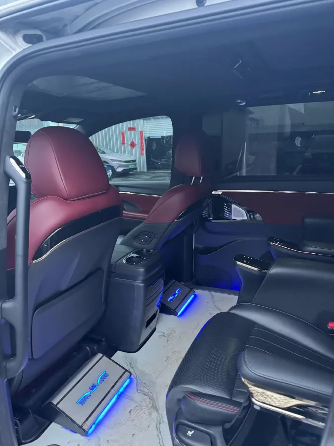 2023 GAC Trumpchi M8 2.0T 190HP L4 E-CVT Hybrid,autocango,china used car exporter,china ev exporter,chinese used car exporter,chinese used ev exporter