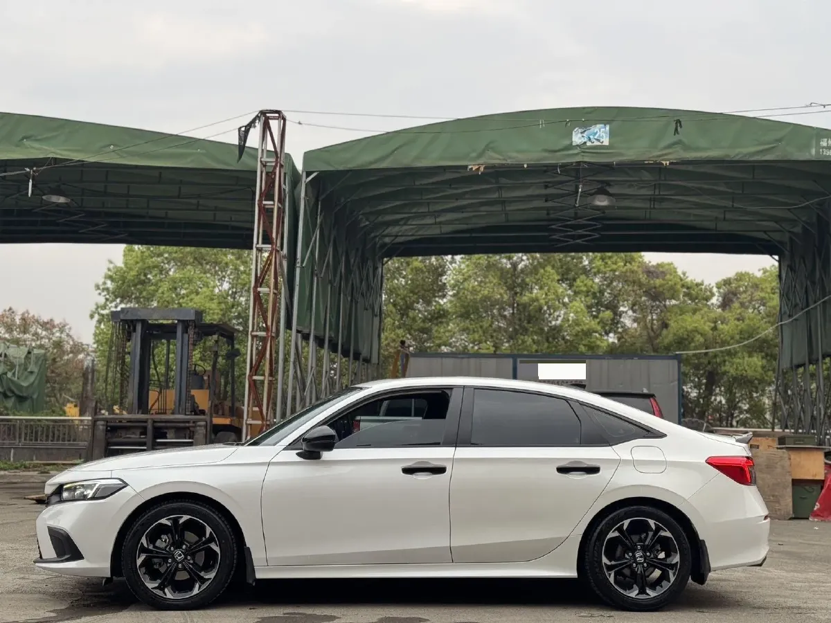 2023 Honda Civic 1.5T 182HP L4 CVT,autocango,china used car exporter,china ev exporter,chinese used car exporter,chinese used ev exporter