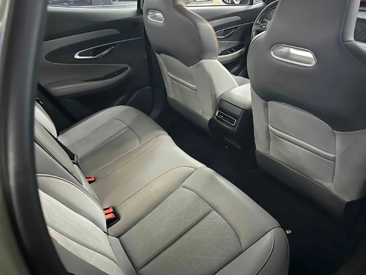 2022 ChangAn UNI-T 1.5T 188HP L4 7DCT,autocango,china used car exporter,china ev exporter,chinese used car exporter,chinese used ev exporter