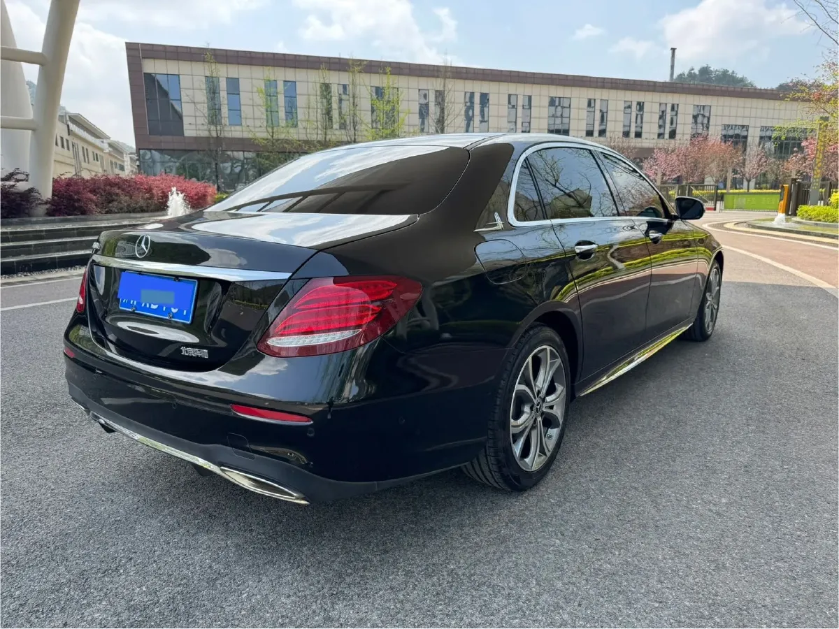 2020 Mercedes-Benz E Class 2.0T 258HP L4 9AT,autocango,china used car exporter,china ev exporter,chinese used car exporter,chinese used ev exporter
